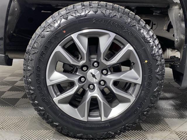 Photo of 2022 Black Chevrolet Silverado 1500