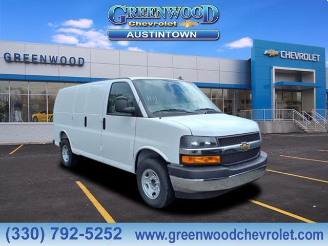 Photo of 2025 Summit White Chevrolet Express 2500