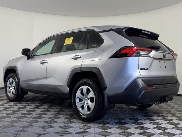 Photo of 2022 Silver Sky Metallic Toyota RAV4