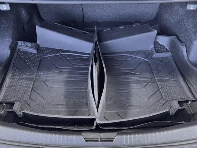 Photo of 2022 Mineral Gray Metallic Chevrolet Malibu