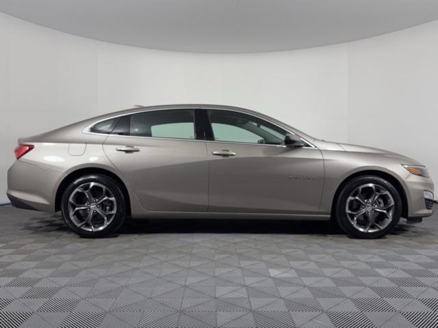 Photo of 2022 Mineral Gray Metallic Chevrolet Malibu