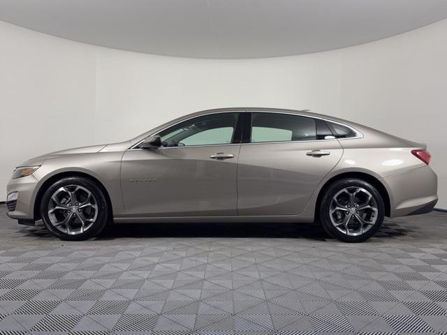 Photo of 2022 Mineral Gray Metallic Chevrolet Malibu