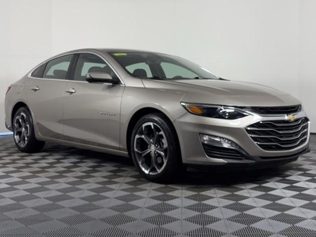 Photo of 2022 Mineral Gray Metallic Chevrolet Malibu
