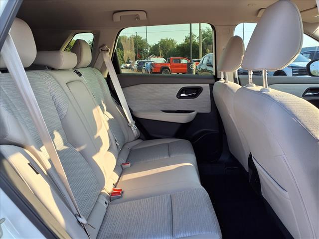 Photo of 2023 Pearl White Tricoat Nissan Rogue