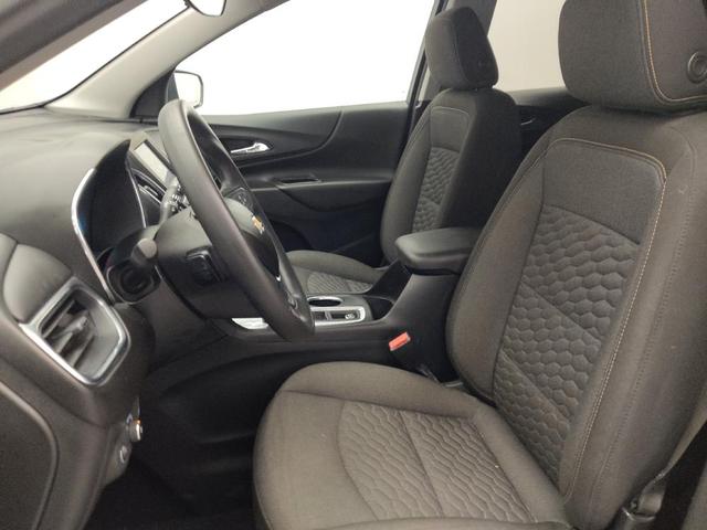 Photo of 2020 Silver Ice Metallic Chevrolet Equinox