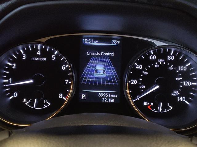 Photo of 2016 Magnetic Black Nissan Rogue