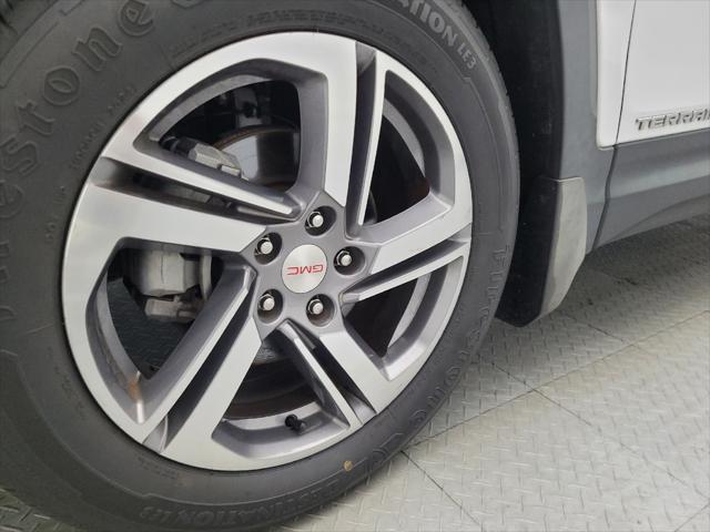 Photo of 2019 Summit White GMC Terrain