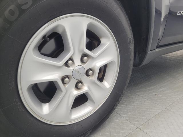 Photo of 2015 True Blue Pearlcoat Jeep Grand Cherokee
