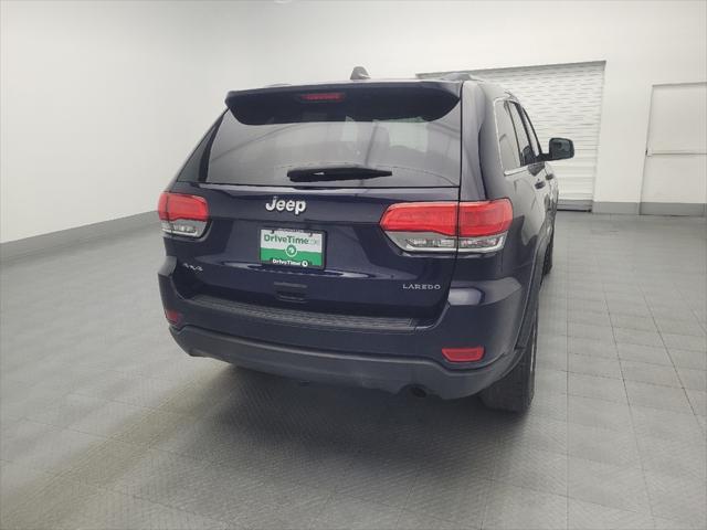 Photo of 2015 True Blue Pearlcoat Jeep Grand Cherokee