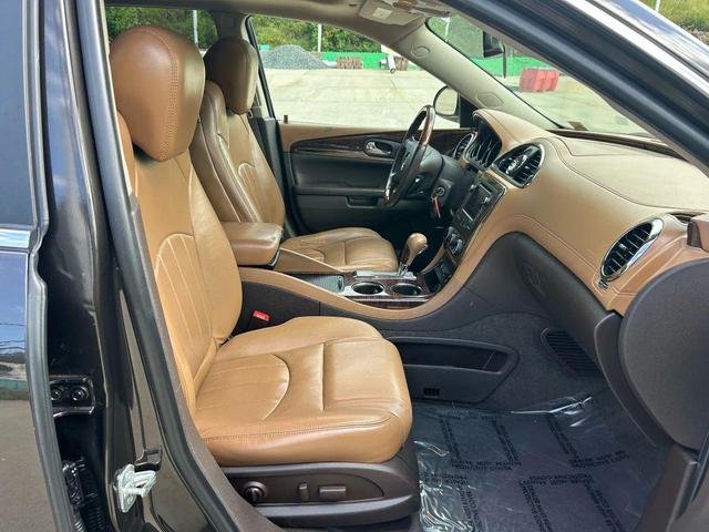 Photo of 2014 Gray Buick Enclave