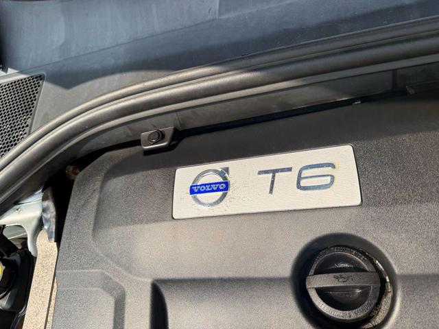 Photo of 2013 Electric Silver Metallic Volvo XC60