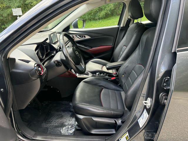Photo of 2016 Meteor Gray Mica Mazda CX-3