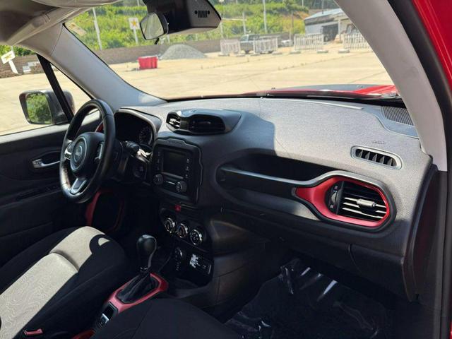 Photo of 2016 Colorado Red Jeep Renegade