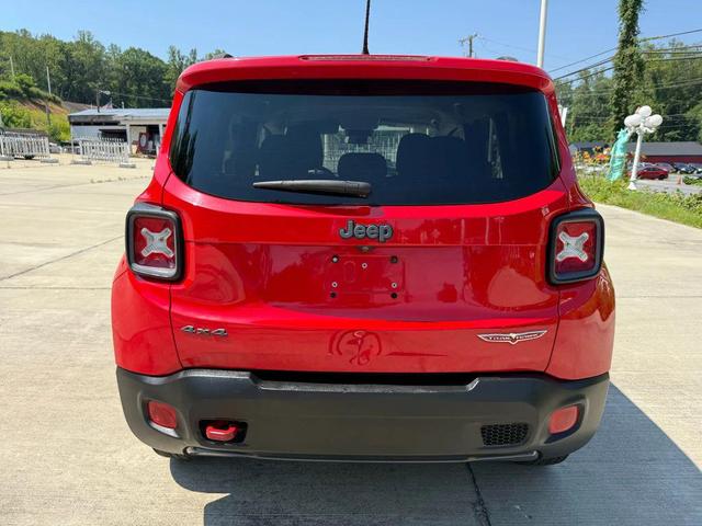 Photo of 2016 Colorado Red Jeep Renegade
