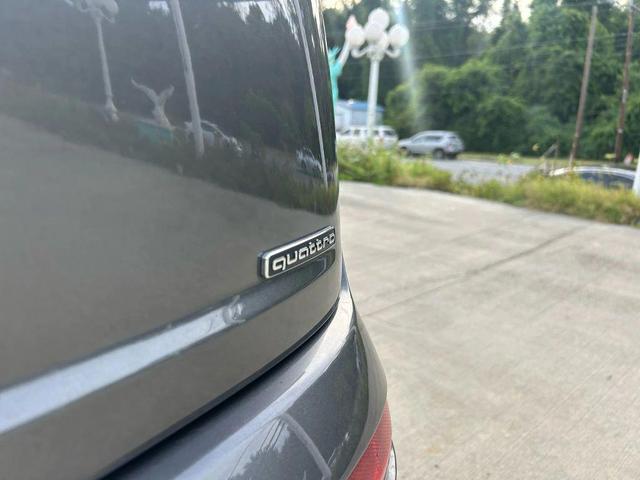 Photo of 2019 Samurai Gray Metallic Audi Q7