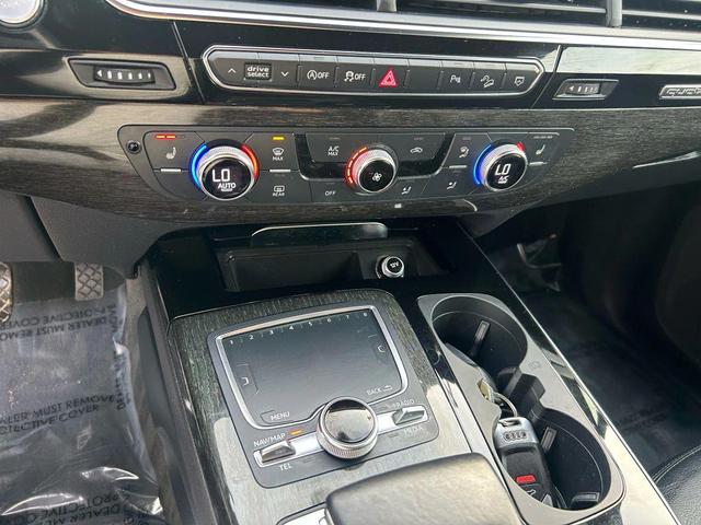 Photo of 2019 Samurai Gray Metallic Audi Q7