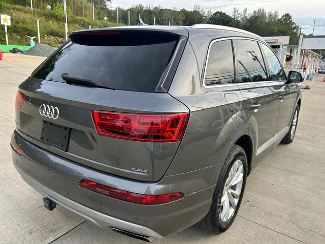 Photo of 2019 Samurai Gray Metallic Audi Q7