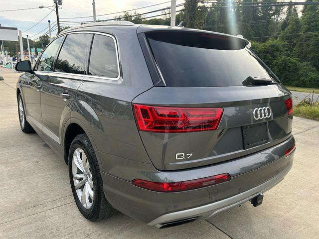 Photo of 2019 Samurai Gray Metallic Audi Q7
