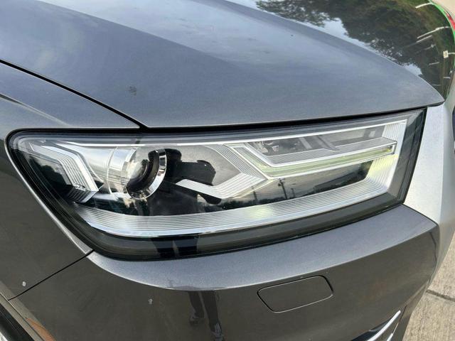 Photo of 2019 Samurai Gray Metallic Audi Q7