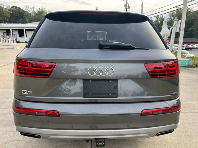 Photo of 2019 Samurai Gray Metallic Audi Q7