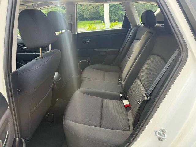 Photo of 2009 Crystal White Pearl Mica Mazda Mazda3