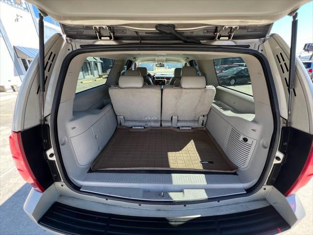 Photo of 2013 Tan Chevrolet Suburban