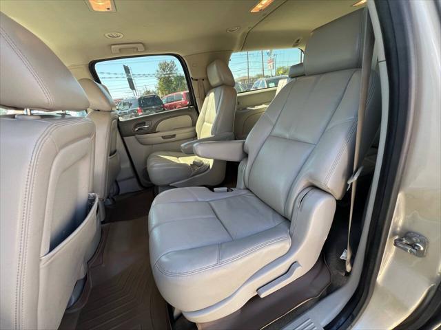 Photo of 2013 Tan Chevrolet Suburban