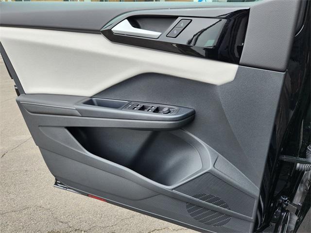 Photo of 2025 Deep Black Pearl Volkswagen Taos