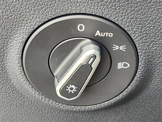Photo of 2025 Deep Black Pearl Volkswagen Taos