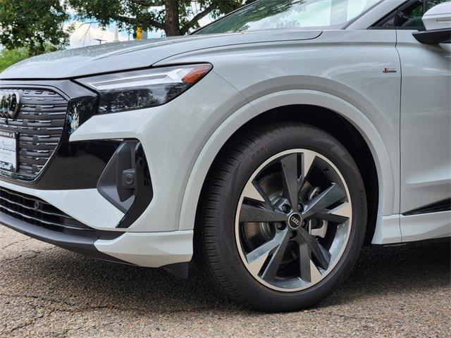 Photo of 2025 Glacier White Metallic Audi Q4 e-tron