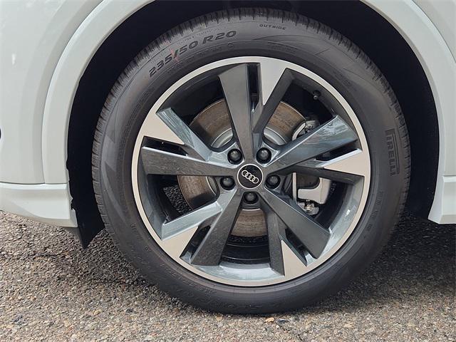 Photo of 2025 Glacier White Metallic Audi Q4 e-tron
