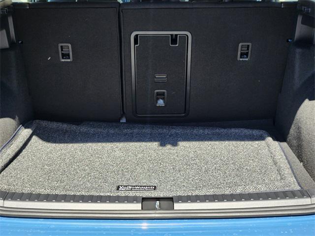 Photo of 2025 Monterey Blue Pearl Volkswagen Taos