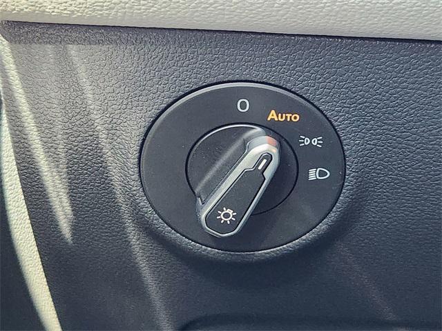 Photo of 2025 Monterey Blue Pearl Volkswagen Taos