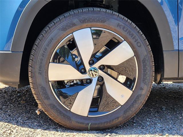 Photo of 2025 Monterey Blue Pearl Volkswagen Taos