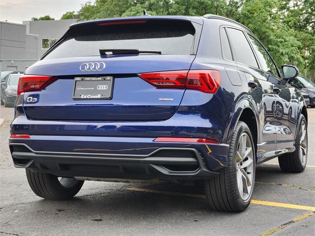 Photo of 2024 Navarra Blue Metallic Audi Q3