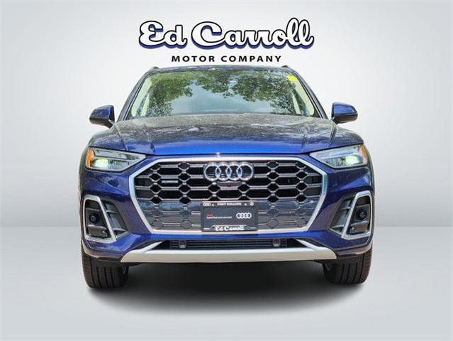 Photo of 2025 Navarra Blue Metallic Audi Q5