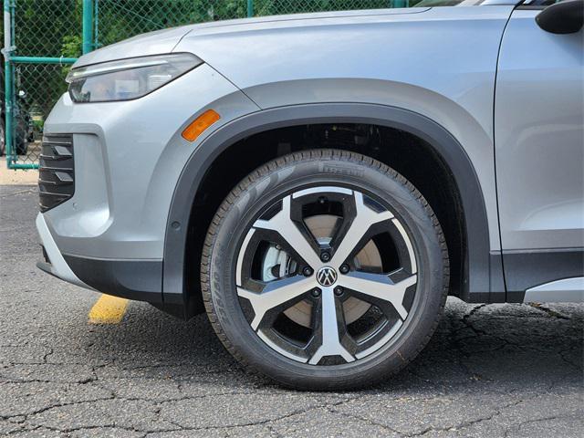 Photo of 2025 Pyrite Silver Metallic Volkswagen Tiguan