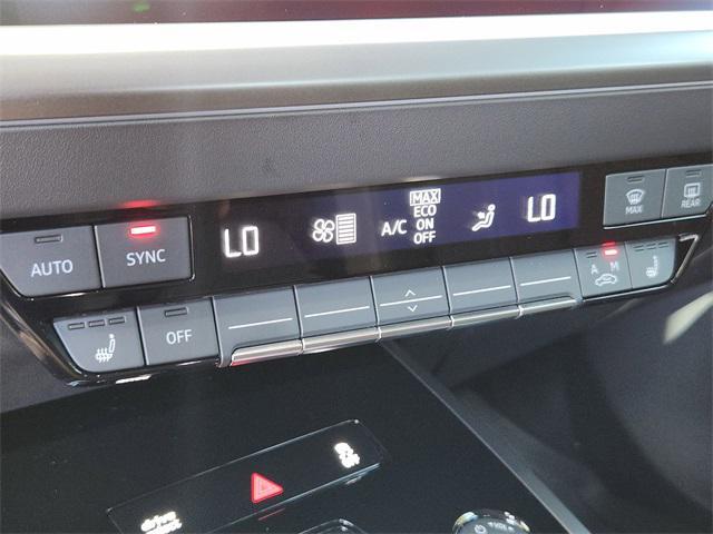 Photo of 2024 Glacier White Metallic Audi Q4 e-tron