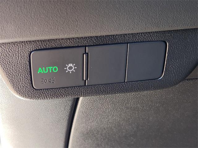 Photo of 2024 Glacier White Metallic Audi Q4 e-tron