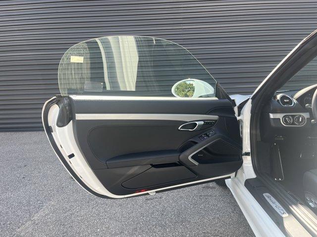 Photo of 2025 White Porsche 718 Boxster