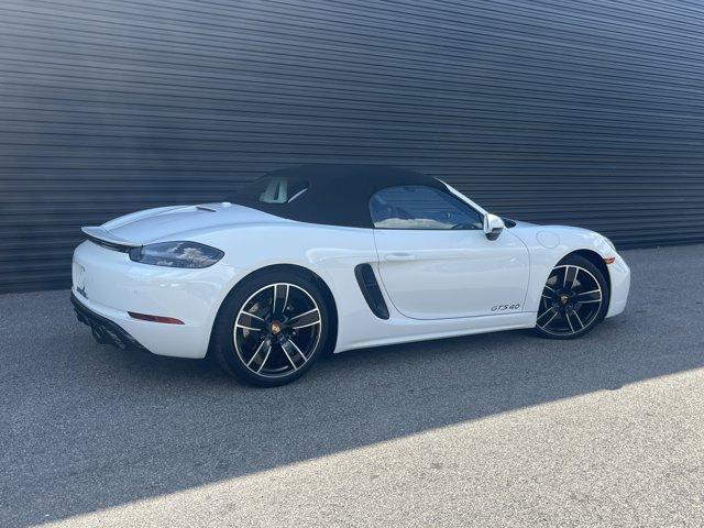 Photo of 2025 White Porsche 718 Boxster