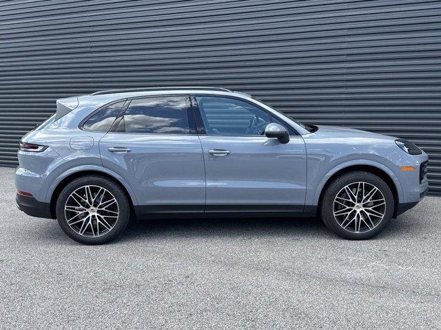 Photo of 2025 Arctic Grey Porsche Cayenne