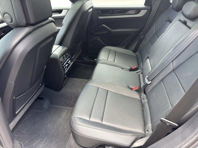 Photo of 2025 Arctic Grey Porsche Cayenne