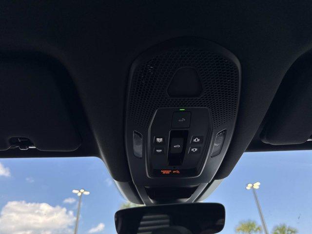 Photo of 2025 Arctic Grey Porsche Cayenne
