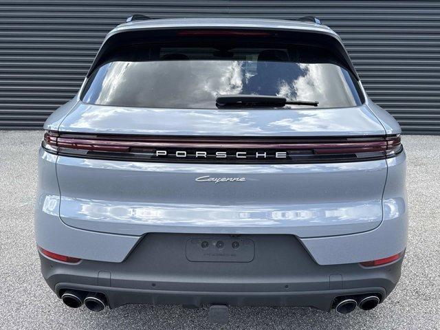 Photo of 2025 Arctic Grey Porsche Cayenne