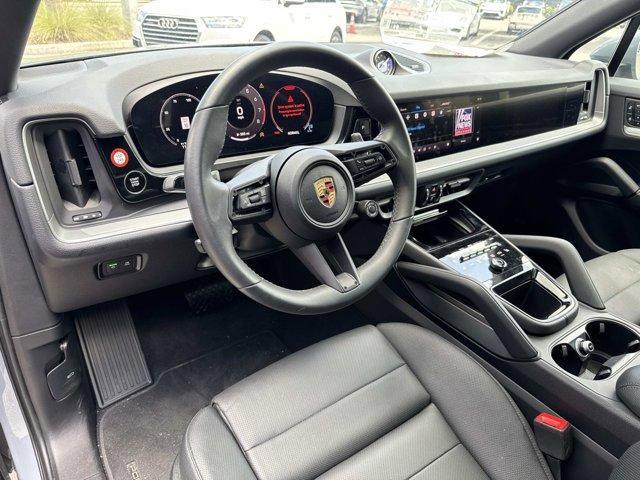 Photo of 2025 Arctic Grey Porsche Cayenne
