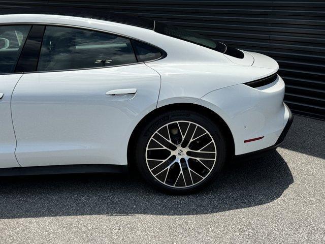 Photo of 2025 White Porsche Taycan