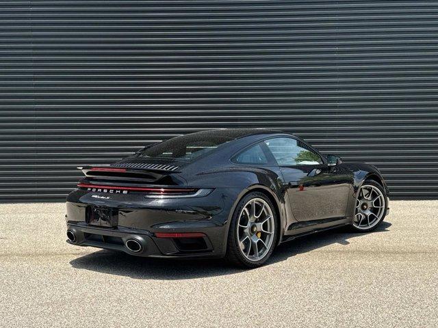 Photo of 2022 Jet Black Metallic Porsche 911
