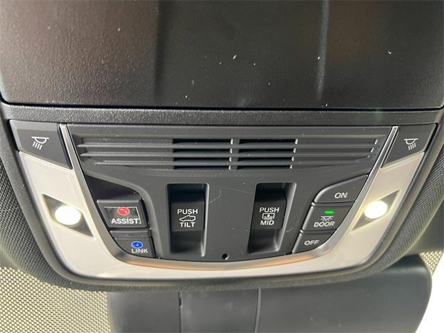 Photo of 2025 Performance Red Pearl Acura RDX