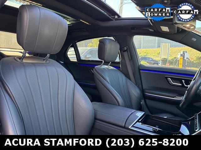 Photo of 2022 MANUFAKTUR Diamond White Mercedes-Benz S-Class